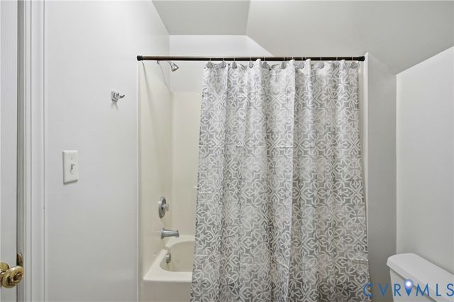 151 Meadow Dr, Tappahannock, VA 22560