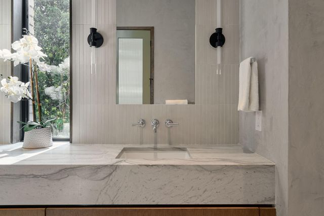 1112 W Annie ST, Austin, TX 78704