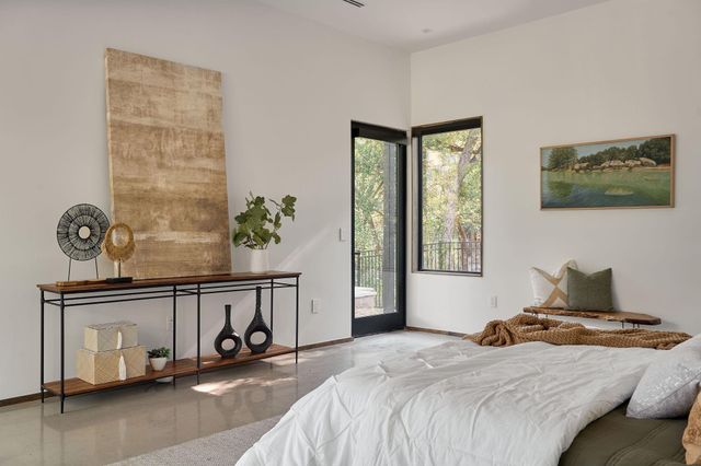 1112 W Annie ST, Austin, TX 78704