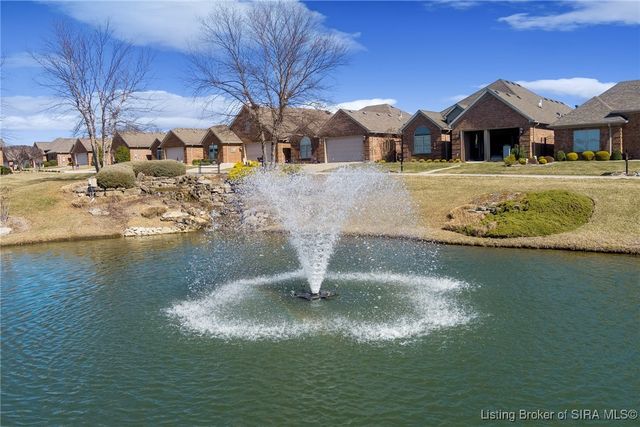 2403 Aspen Way, Jeffersonville, IN 47130