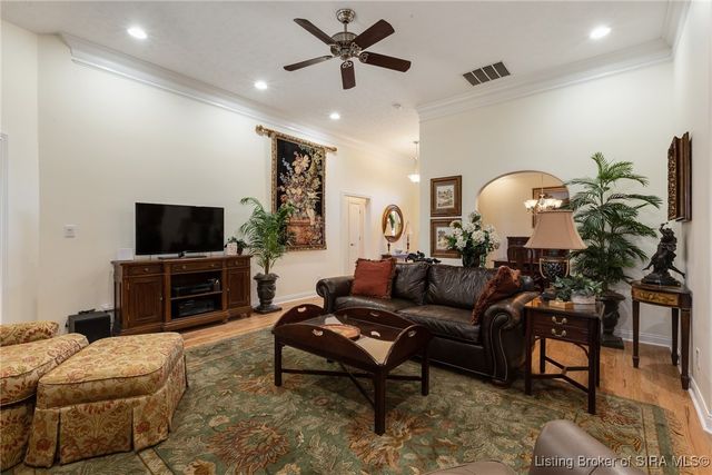 2403 Aspen Way, Jeffersonville, IN 47130