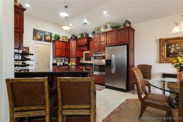 2403 Aspen Way, Jeffersonville, IN 47130