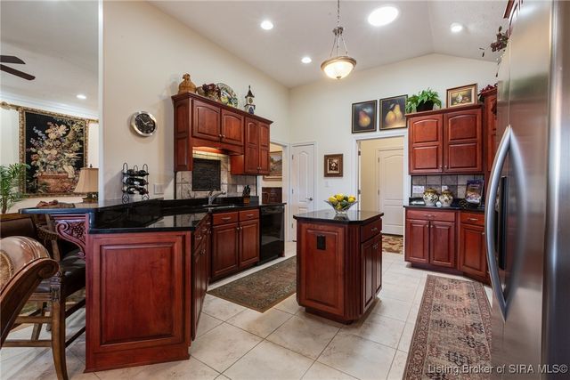 2403 Aspen Way, Jeffersonville, IN 47130