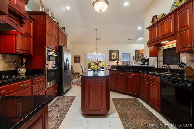 2403 Aspen Way, Jeffersonville, IN 47130