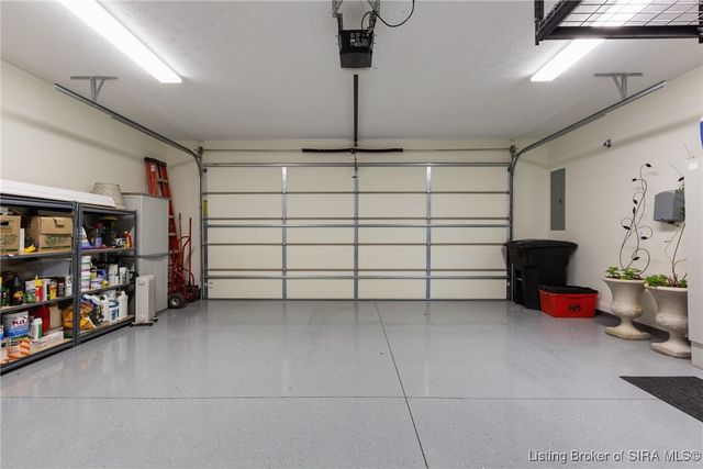 2403 Aspen Way, Jeffersonville, IN 47130