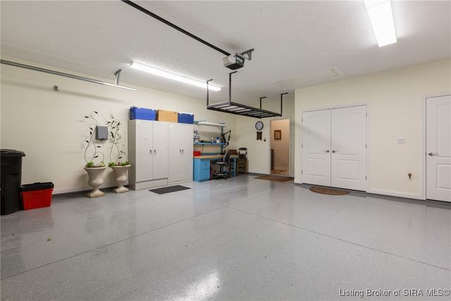2403 Aspen Way, Jeffersonville, IN 47130
