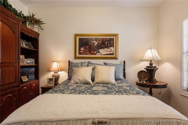 2403 Aspen Way, Jeffersonville, IN 47130