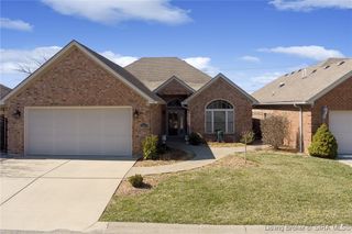 2403 Aspen Way, Jeffersonville, IN 47130