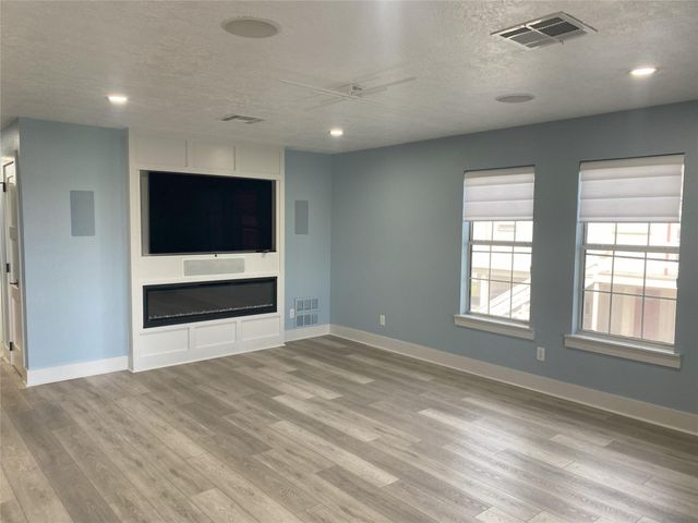 16631 Trinidad Way, Jamaica Beach, TX 77554