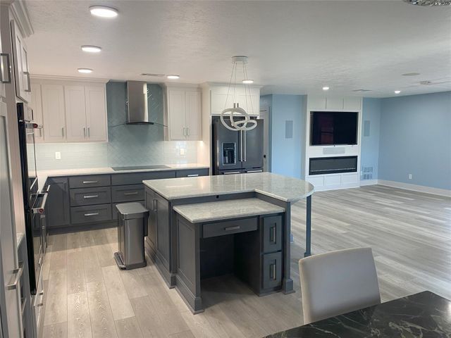 16631 Trinidad Way, Jamaica Beach, TX 77554