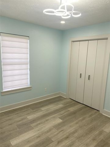 16631 Trinidad Way, Jamaica Beach, TX 77554