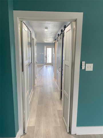 16631 Trinidad Way, Jamaica Beach, TX 77554