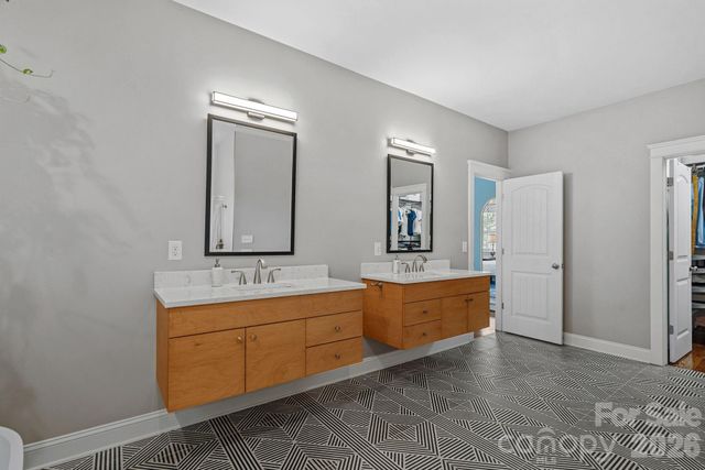 2219 Winthrop Avenue, Charlotte, NC 28203