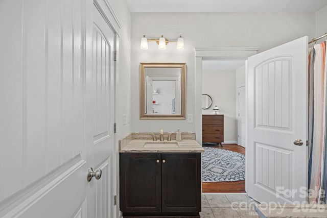 2219 Winthrop Avenue, Charlotte, NC 28203