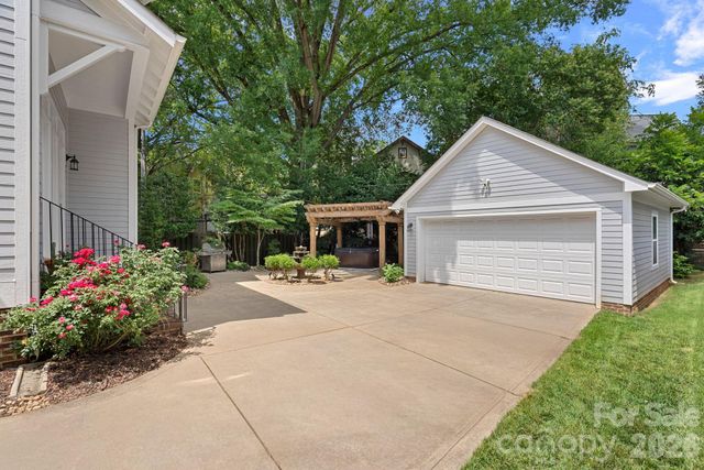 2219 Winthrop Avenue, Charlotte, NC 28203