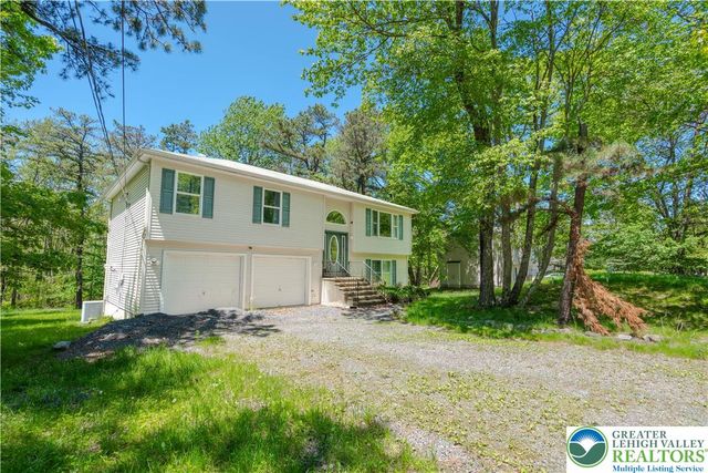 165 Stillwater Drive, Tobyhanna Twp, PA 18346