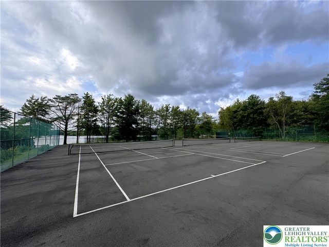 165 Stillwater Drive, Tobyhanna Twp, PA 18346