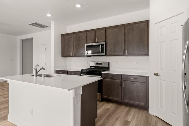 1732 Cowboy Haven Lane NE, Rio Rancho, NM 87144