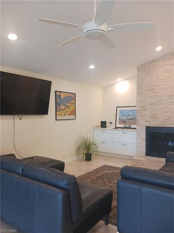 2727 24th PL, Cape Coral, FL 33904