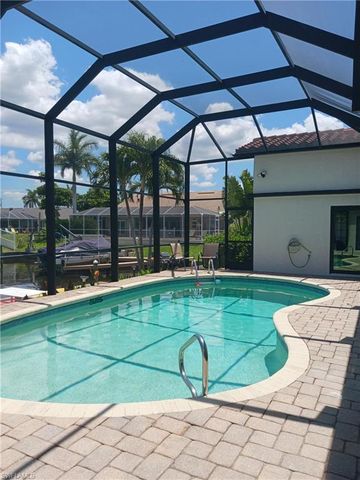 2727 24th PL, Cape Coral, FL 33904