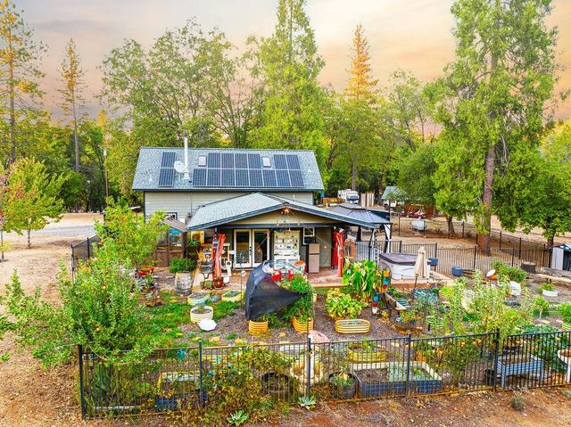 4950 Del Haven Rd, Placerville, CA 95667