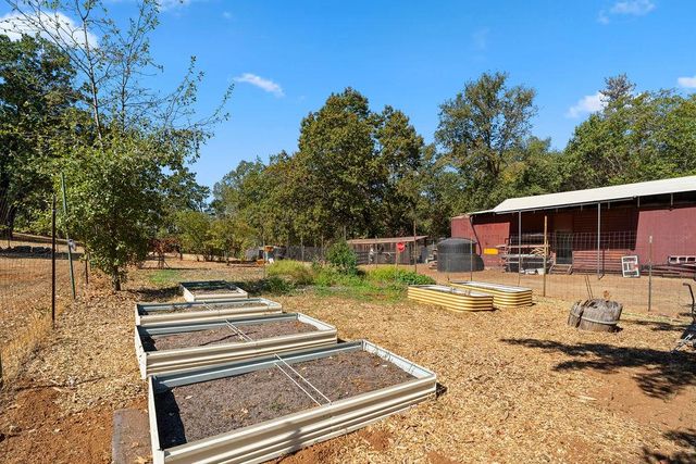 4950 Del Haven Rd, Placerville, CA 95667