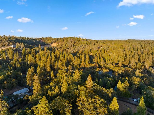 4950 Del Haven Rd, Placerville, CA 95667