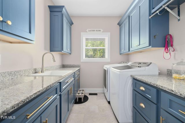 179 Taylortown Road, Johnson City, TN 37601