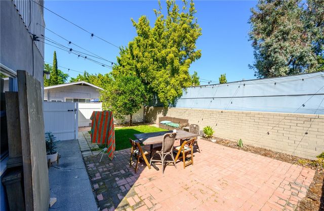 892 S Marengo, Pasadena, CA 91106