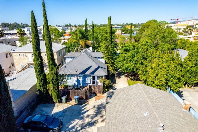 892 S Marengo, Pasadena, CA 91106