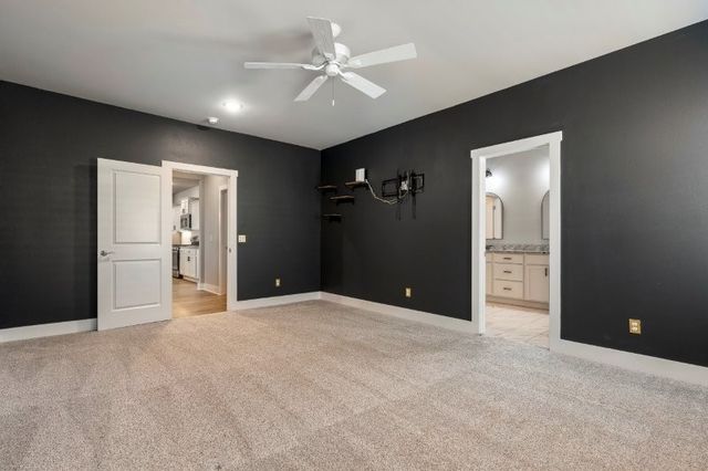 4400 SW Pawhuska Street, Bentonville, AR 72713