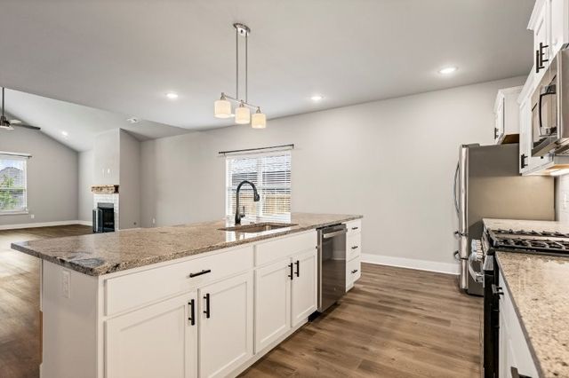 4400 SW Pawhuska Street, Bentonville, AR 72713