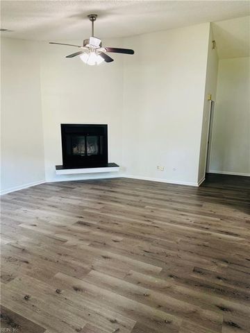 613 Fawn Lake CT, Virginia Beach, VA 23452