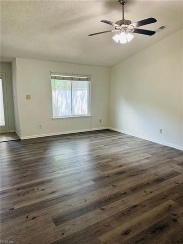 613 Fawn Lake CT, Virginia Beach, VA 23452