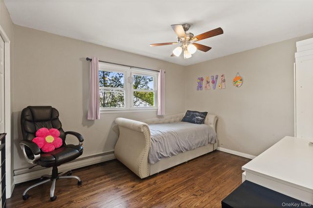 2 Larch Court, West Nyack, NY 10994