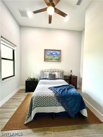 187 Eveningstar Cay, Naples, FL 34114