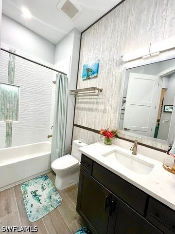 187 Eveningstar Cay, Naples, FL 34114