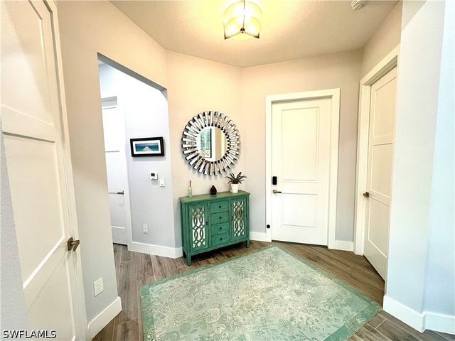 187 Eveningstar Cay, Naples, FL 34114