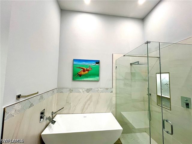 187 Eveningstar Cay, Naples, FL 34114