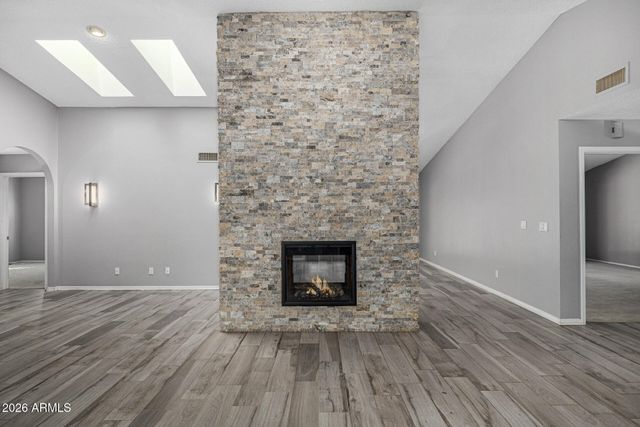 801 E ACOMA Drive, Phoenix, AZ 85022