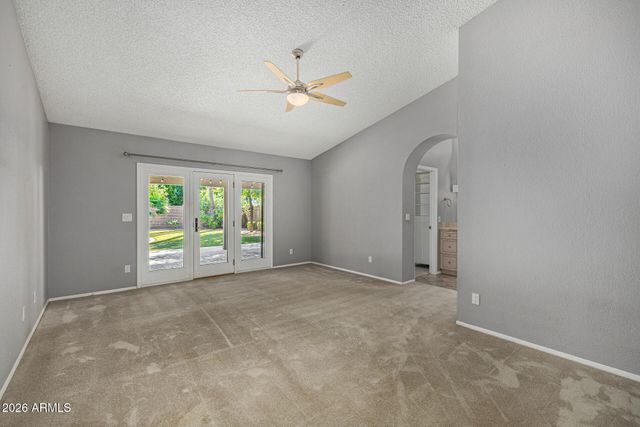 801 E ACOMA Drive, Phoenix, AZ 85022