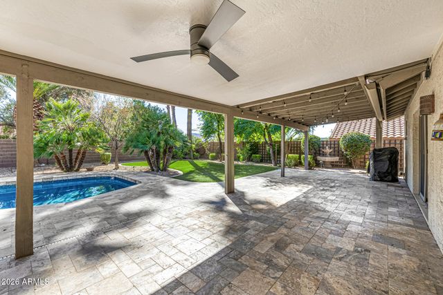 801 E ACOMA Drive, Phoenix, AZ 85022