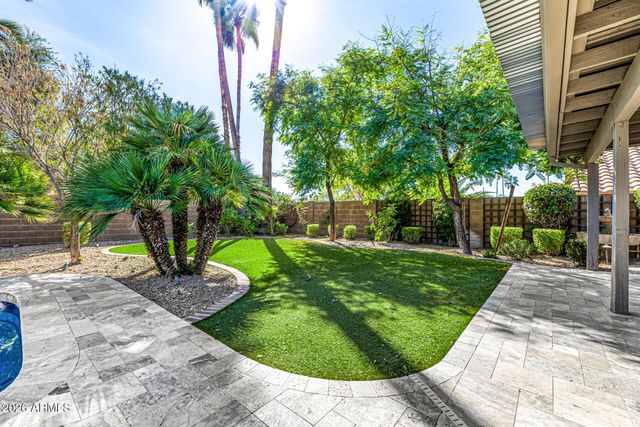 801 E ACOMA Drive, Phoenix, AZ 85022