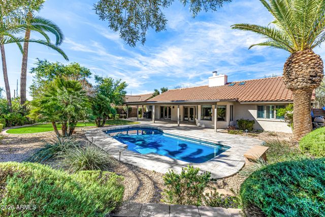 801 E ACOMA Drive, Phoenix, AZ 85022