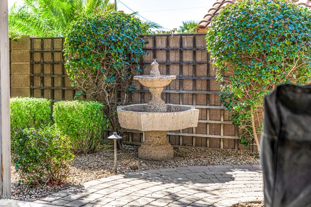 801 E ACOMA Drive, Phoenix, AZ 85022