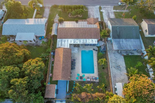 714 NW 7th Street, Boynton Beach, FL 33426