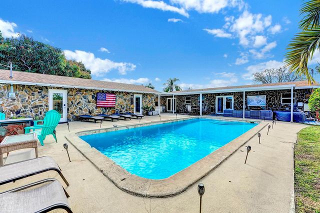 714 NW 7th Street, Boynton Beach, FL 33426