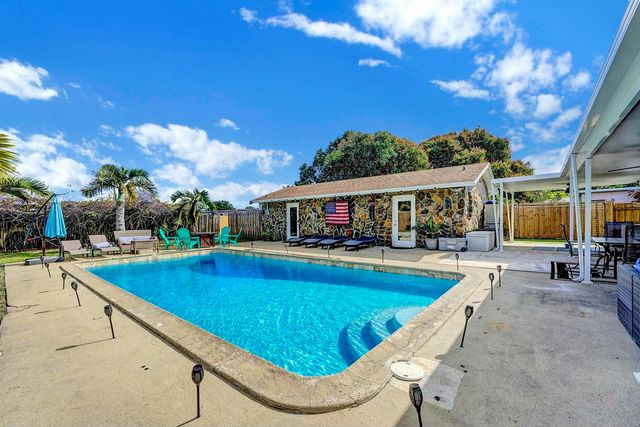 714 NW 7th Street, Boynton Beach, FL 33426