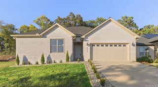 8010 Kanis Oaks Drive, Little Rock, AR 72204