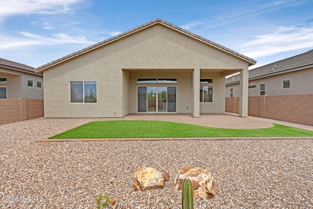 14760 N Blue Juniper Lane, Marana, AZ 85658